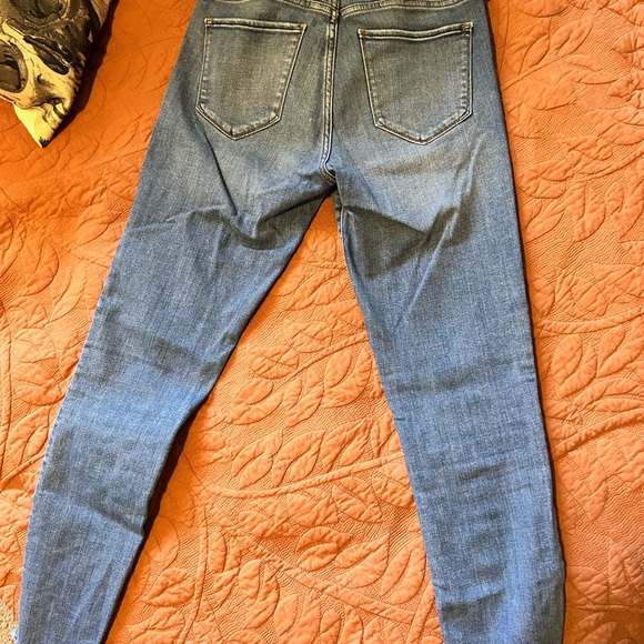 Abercrombie & Fitch 28/8 Super Skinny Ankle Mid Rise - Picture 5 of 9